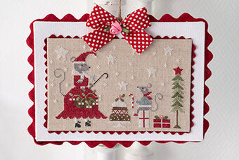 Souris Noel (Christmas Mouse) Cross Stitch Pattern by Tralala